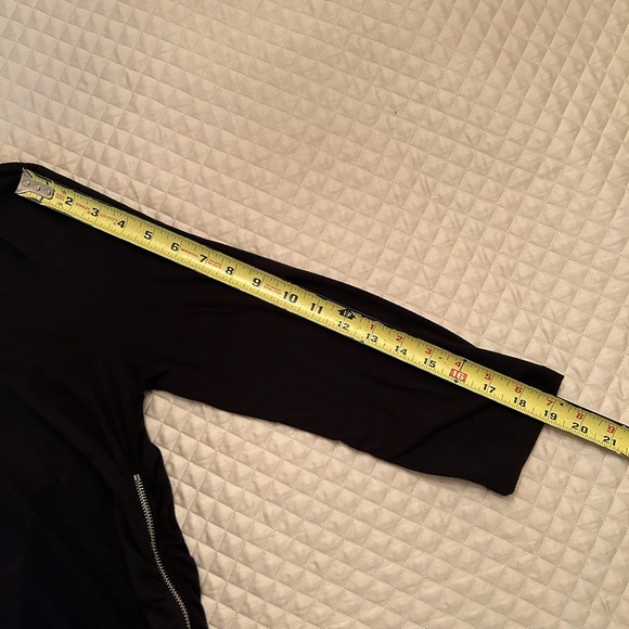 MICHAEL Michael Kors T-Shirt with Logo Zipper and Ruching - Picture 9 of 11